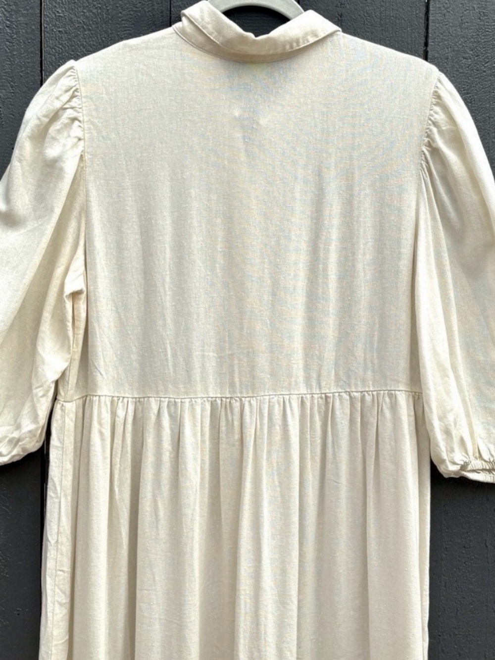 FARM RIO Linen Maxi Shirt Dress w/wooden buttons (off-white) EUC - Picture 3 of 7